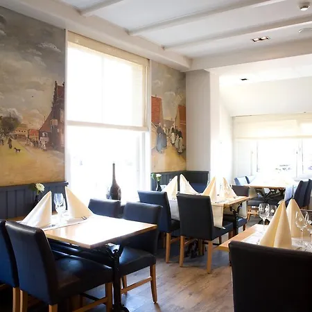 فندق Fletcher Badhotel 3*