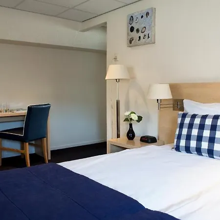 Отель Fletcher Badhotel Эгмонд-ан-Зее